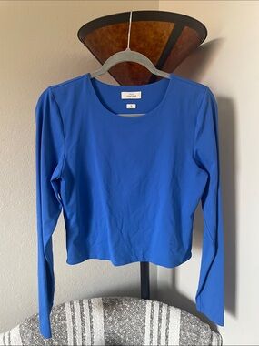 Aritzia Babaton Contour Long Sleeve Scoop Neck Top in Cobalt Blue